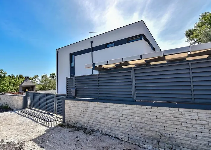 Evoque By Adriaticluxuryvillas * Zara